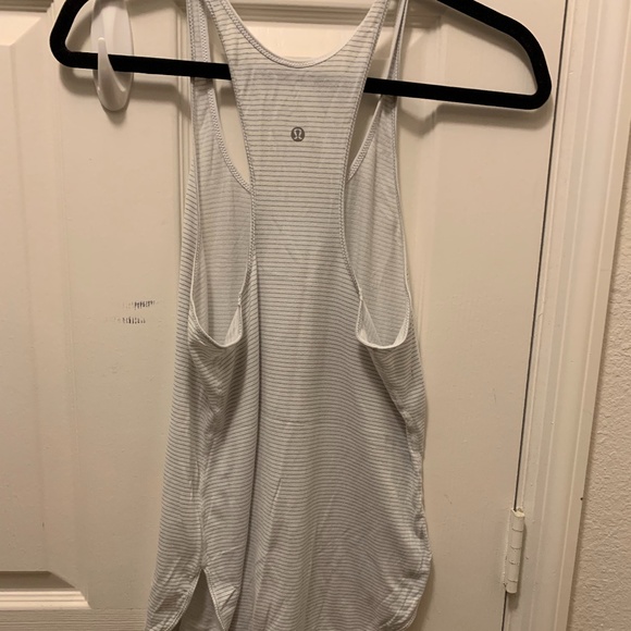 Lululemon Workout Top - Picture 2 of 2